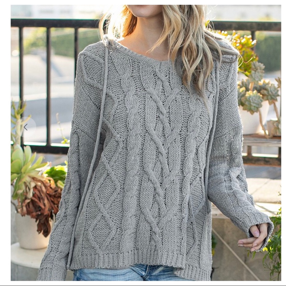 Boho Chic Cable Knit hooded sweater - Picture 1 of 5